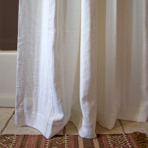 ANICHINI Donatas Flatweave Linen Shower Curtains | The Essence Of ... ANICHINI Donatas Flatweave Linen Shower Curtains | The Essence Of ...